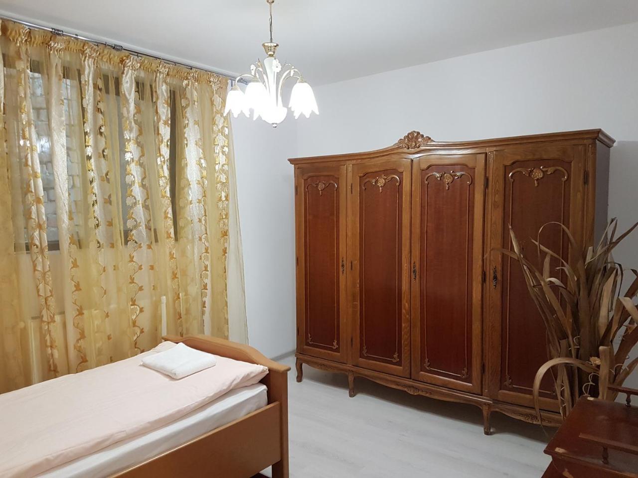 Rent Holding Apartments Iasi Extérieur photo